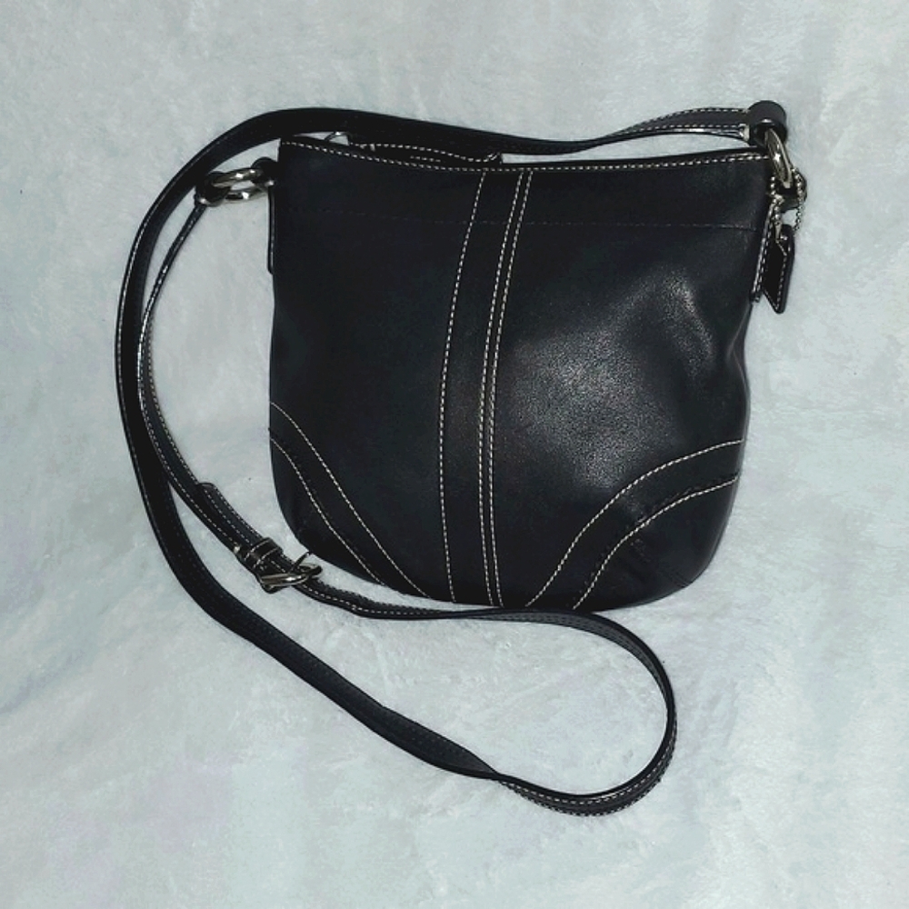 COACH Soho Black Leather Swingpack Small Crossbody Bag